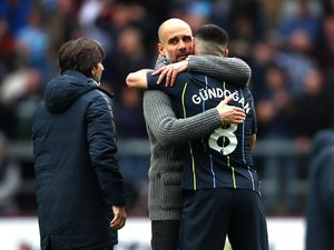 Guendogan: Jangan Bandingkan Manajer Baru Man City dengan Guardiola