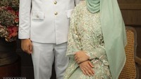 Artis cantik Chacha Frederica harus bersiap diri dengan peran barunya sebagai istri bupati.  Sang suami, Dico Ganinduco resmi dilantik sebagai Bupati Kendal, Jawa Tengah.  Foto: instagram @chafrederica