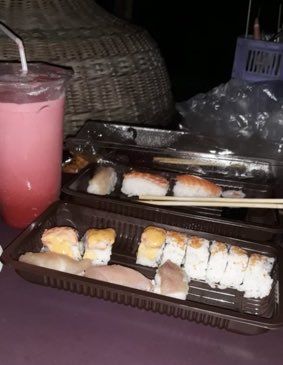 Kocak! Netizen Ini Masak Sushi Jadi Nasi Goreng karena Tak Doyan