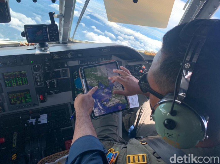 Operasi modifikasi cuaca untuk mencegah hujan