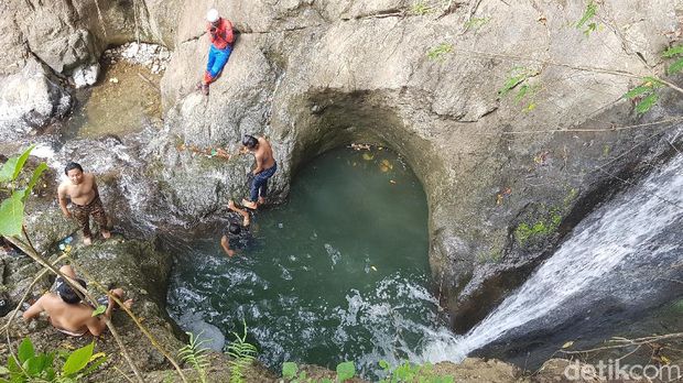 Air terjun Cinta