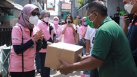 Bantuan yang diberikan untuk para korban terdampak banjir berupa uang tunai, alat kebersihan, serta pompa air dan sembako. Istimewa/Dok. BRI