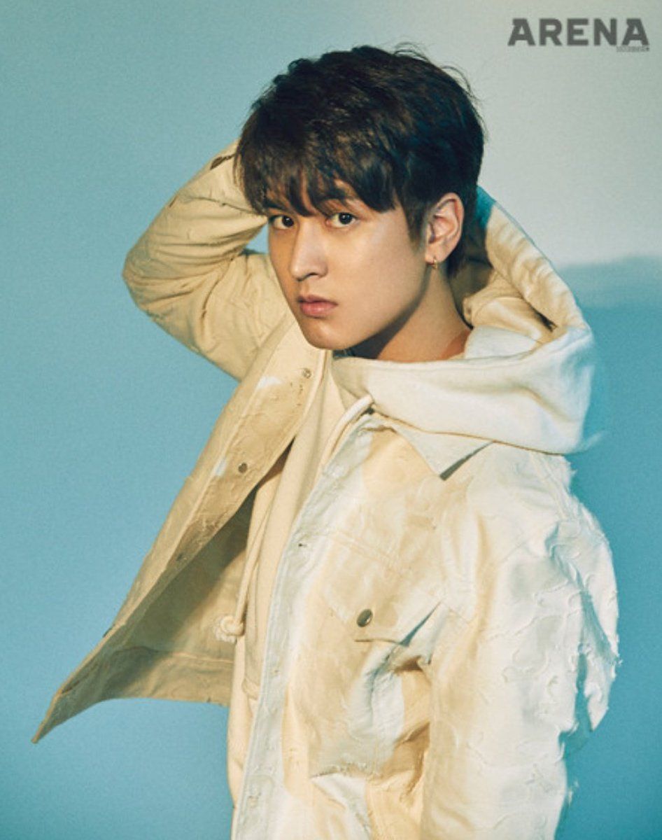 Chanwoo iKON memulai kariernya sebagai artis cilik sebelum debut jadi idola K-Pop.