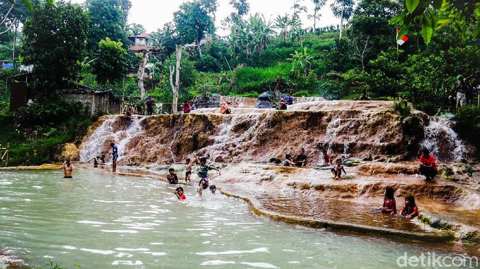 Curug Cipanas