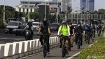 Jalur Sepeda di Jakarta Ramai Dilintasi Warga Saat Akhir Pekan