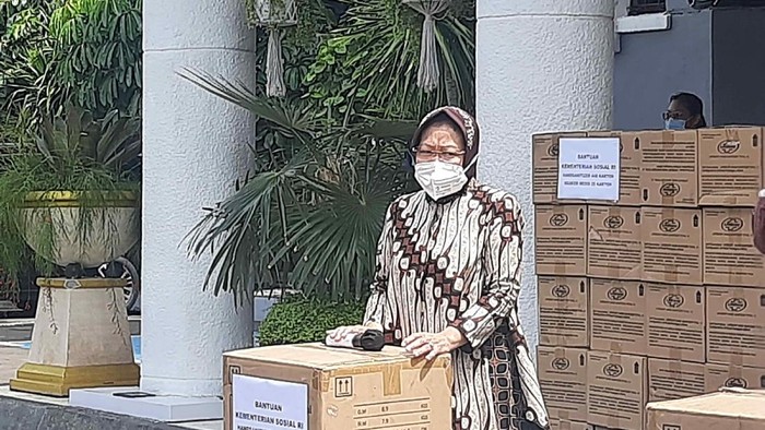 Mensos Risma Usul ke Presiden Supaya Daerah Mandiri Saat Ada Bencana