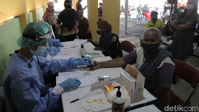 Pedagang Pasar Beringharjo Bersiap Jalani Vaksinasi COVID-19