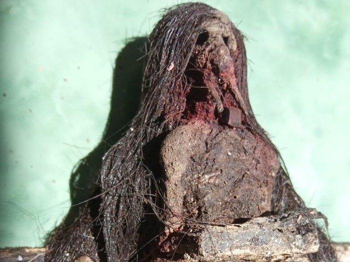 penemuan jenglot di makam buyut Akasah Kudus, 28/2/2021