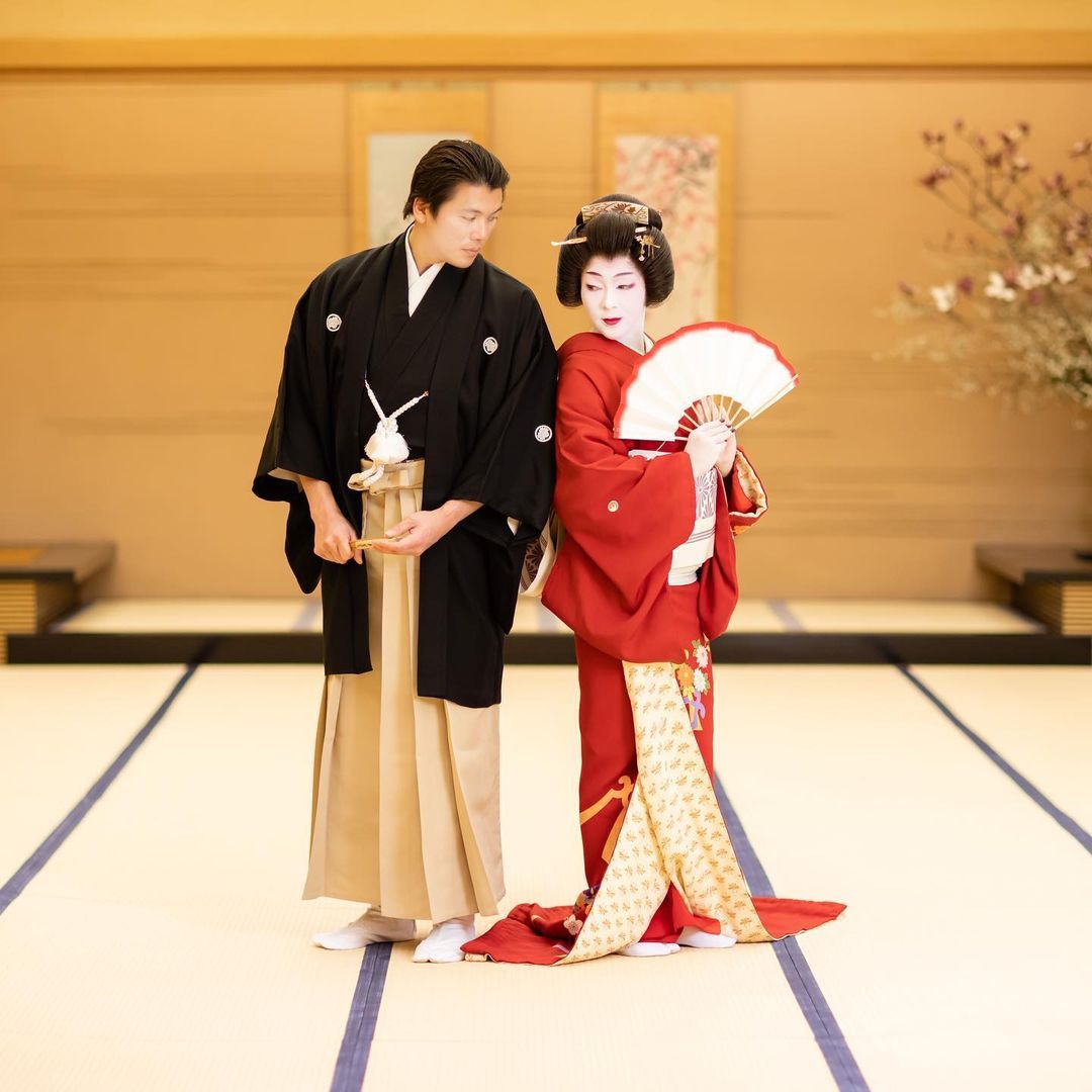 Syahrini Dandan Ala Geisha di Ulang Tahun Pernikahan ke-2 dengan Reino Barack