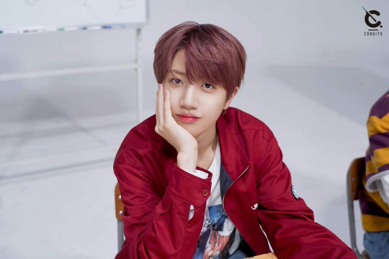 Wonjin CRAVITY memulai kariernya sebagai artis cilik sebelum debut jadi idola K-Pop.