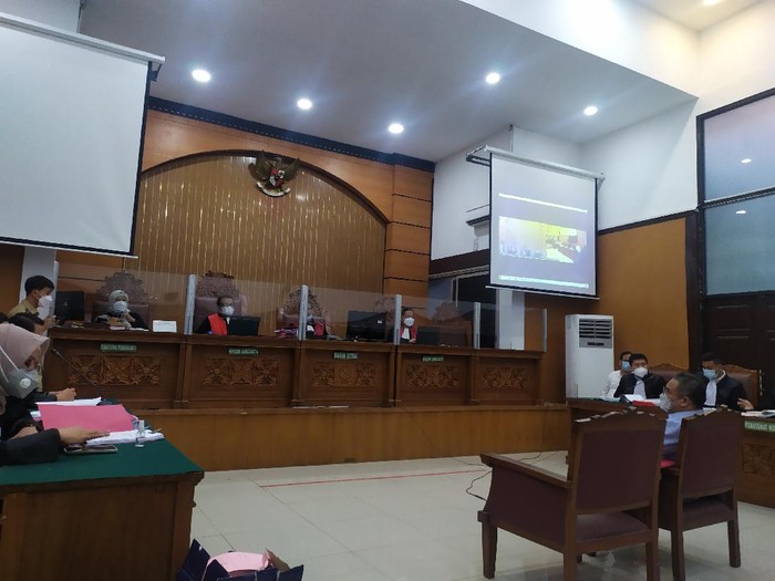 Sidang kebakaran gedung Kejaksaan Agung di Pengadilan Negeri Jakarta Selatan, Jalan Ampera Raya, Jakarta Selatan, Senin (1/3/2021).