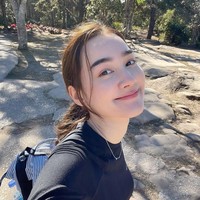 Artis Thailand Diana Flipo juga memiliki paras blasteran yang khas. Dirinya merupakan keturunan Thailand dan Prancis. Foto: Instagram/@dianaflipo