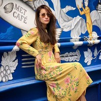 Walaupun sudah berusia tak muda lagi, Anne Thongprasom masih tetap terlihat menawan. Wanita 44 tahun itu memiliki darah blasteran Thailand dan Swedia dari orangtuanya. Foto: Instagram/@annethong