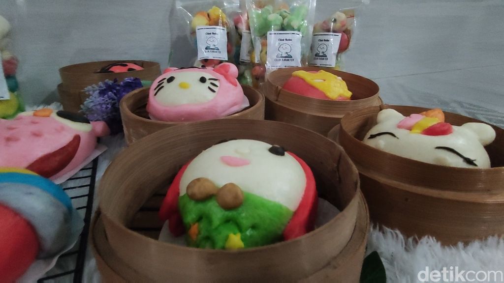 Bikin Gemas! Bakpao dan Cilok Hello Kitty dan Angry Bird dari Cianjur