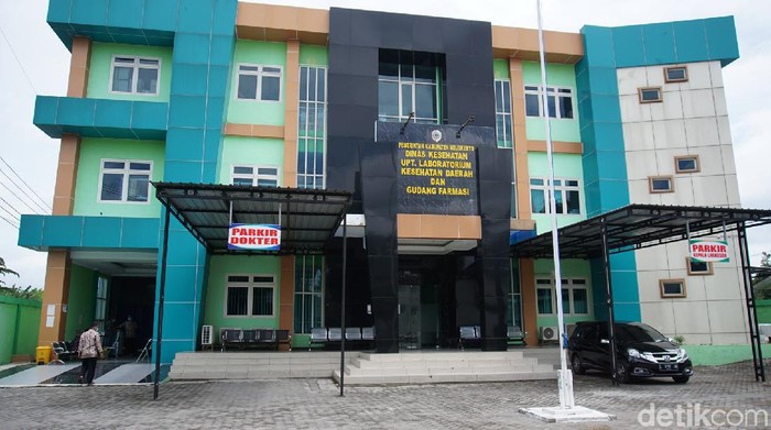 Ada dugaan pungli dalam tes swab COVID-19 di Labkesda Mojokerto. Namun pihak Labkesda menilai itu bukan pungli, namun sekadar ucapan terima kasih.