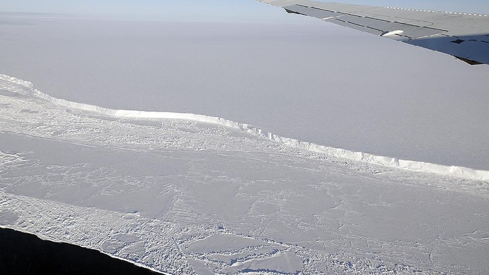 Gunung Es Antartika