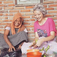 Melissa sebelumnya tinggal di Prancis bagian Selatan bersama keluarganya. Ia datang pertama kali ke Lombok pada November 2017, sebelumnya dari Bali untuk liburan. Mereka bertemu di Lombok, di tempat Indra bekerja, yaitu di Kenza Cafe Lombok. Foto: Dok. Instagram @indrasasak.