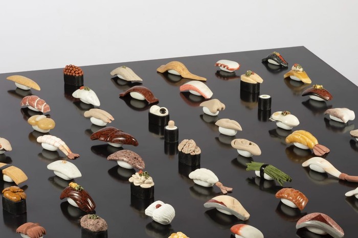 Jangan Terkecoh! Sushi-Sushi Cantik Ini Terbuat dari Batu