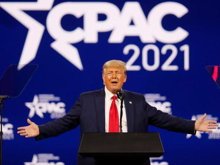 Kembali Muncul di Publik, Donald Trump Sesumbar Akan Menangi Pilpres 2024