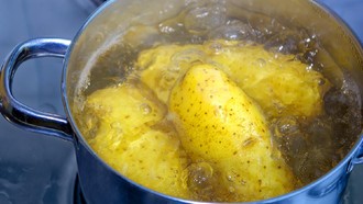 Video: Air Rebusan Kentang Bisa Atasi GERD? Ini Faktanya