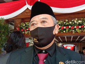PDIP Jatim Dukung Aturan Perpres Investasi Miras