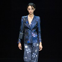 Koleksi busana terbaru Giorgio Armani Fall/Winter 2021.  Foto: dok. Courtesy of Giorgio Armani