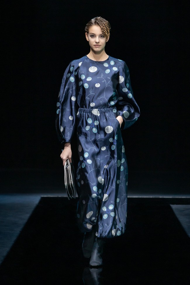 Koleksi busana terbaru Giorgio Armani Fall/Winter 2021. Foto: dok. Courtesy of Giorgio Armani