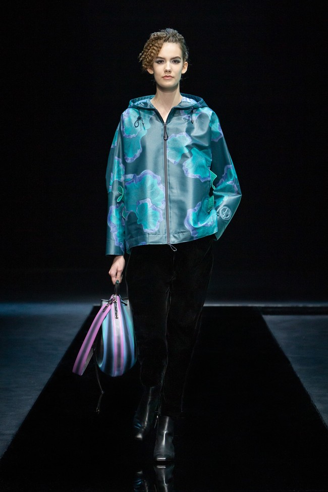 Koleksi busana terbaru Giorgio Armani Fall/Winter 2021. Foto: dok. Courtesy of Giorgio Armani