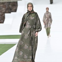 Ivan Gunawan melalui lini busana muslim Mandjha Hijab mengeluarkan koleksi terbaru untuk Ramadhan dan Lebaran 2021 dengan tema Hope, Love, Happiness. Foto: dok. Ivan Gunawan.