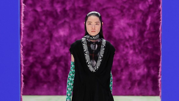 10 Koleksi Busana Musim Dingin 2021 dari Prada