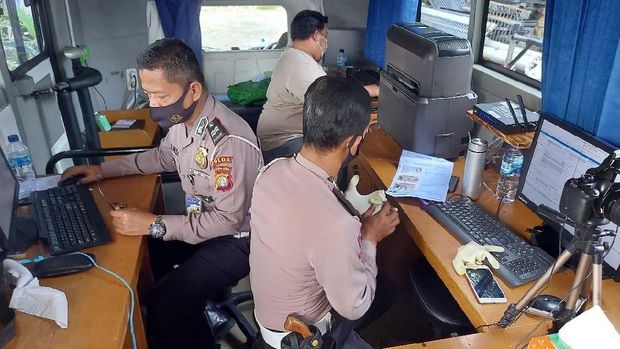 Layanan pembuatan SIM rusak dan hilang di permukiman yang banjir