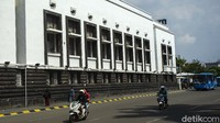 Area penerapan LEZ meliputi Jl Pintu Besar Utara-Jl Kalibesar Barat sisi Selatan-Jl Kunir sisi Selatan-Jl Kemukus-Jl Ketumbar-Jl Lada.