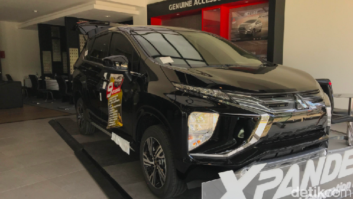 Mitsubishi Xpander di diler