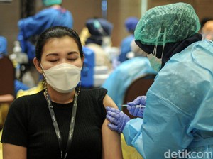 Genap Setahun di Indonesia, Kapan Virus Corona Angkat Kaki?