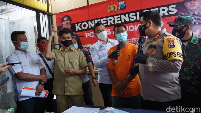 pembunuhan di mojokerto