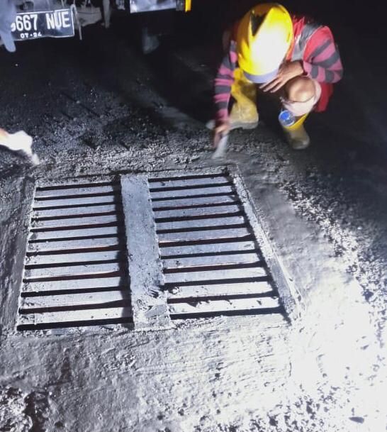 Perbaikan Jl MT Haryono-Gatsu, Pancoran, Jakarta Selatan. (Dok Suku Dinas Bina Marga Jaksel)