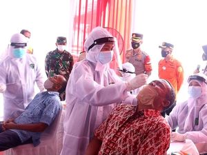 186 Sopir Taksi di Bandara Soetta Dites Rapid Antigen, 1 Orang Reaktif