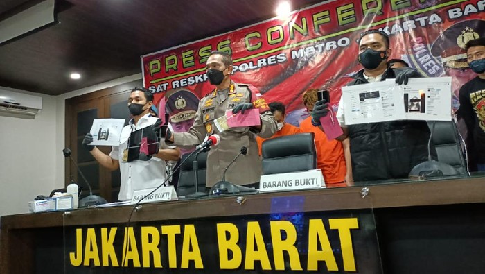 Polres Jakbar rilis penangkapan penyebar video syur iril artis Gabriella Larasati.
