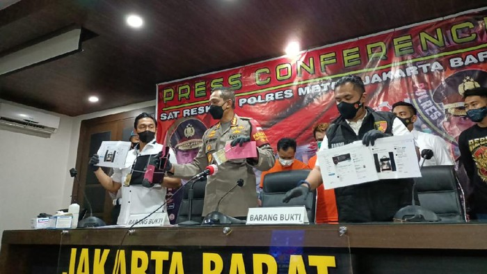 Polres Jakbar rilis penangkapan penyebar video syur iril artis Gabriella Larasati.