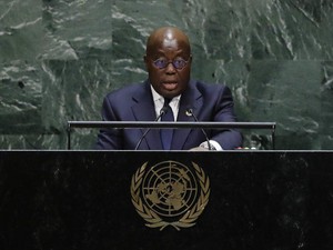 Presiden Ghana Terima Vaksin Covax Pertama di Dunia