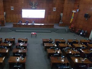 Golkar Copot Endang Effendi dari Ketua DPRD Cilegon, Diganti Isro Miroj