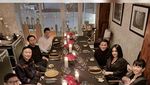 Romantisnya Syahrini dan Reino Barack Saat Kulineran di Berbagai Negara