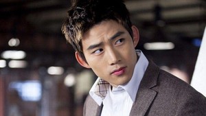 IQ 130 dengan TOEIC sempurna 990/990, anggota klub catur dan atlet pula, Taecyeon 2PM paket lengkap banget! Foto: dok. ist