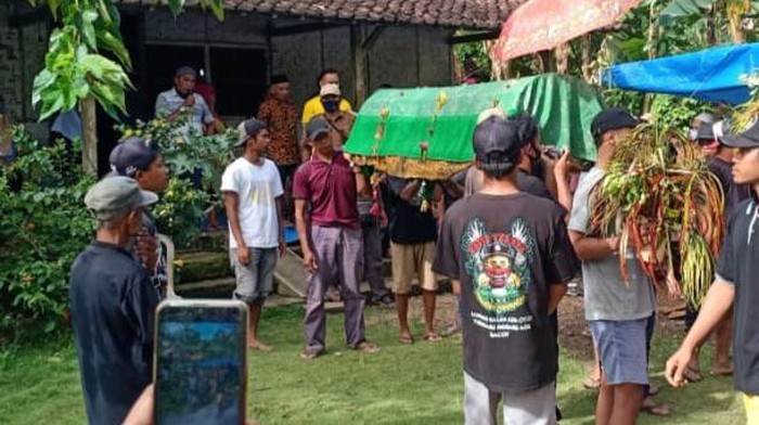 teroris meninggal