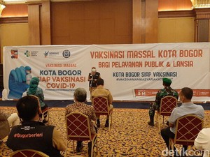 Pelayan Publik di Kota Bogor Divaksinasi COVID-19 Mulai Hari Ini
