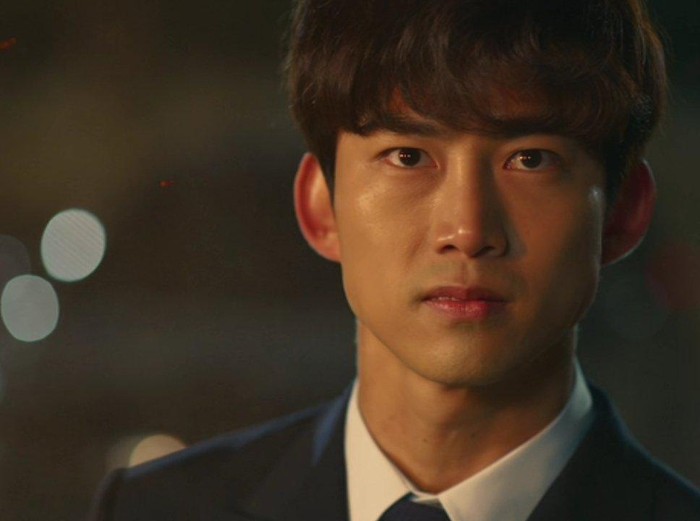 Ok Taecyeon di drama Korea Vincenzo. Foto: Dok. tvN Ok Taecyeon di drama Korea Vincenzo. Foto: Dok. tvN