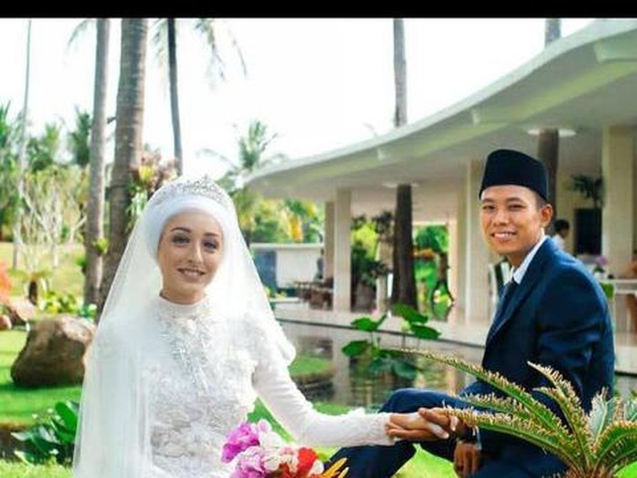 indra sasak Viral pria asal Lombok ini berhasil menikah dengan bule Prancis