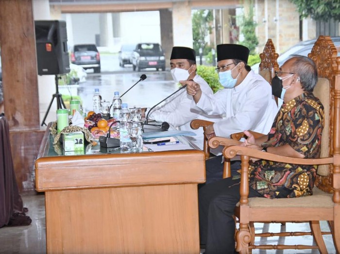 Wali Kota Pasuruan Saifullah Yusuf (Gus Ipul) dan Wakil Wali Kota Adi Wibowo