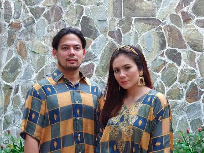 Adilla Dimitri dan Wulan Guritno Adilla Dimitri dan Wulan Guritno