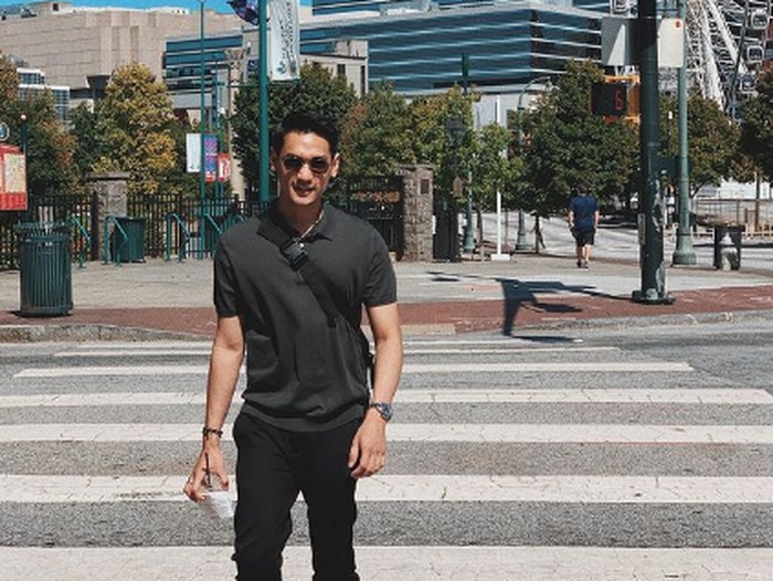 Pesona Afgan yang Baru Punya Bisnis Kuliner Tahu Goreng